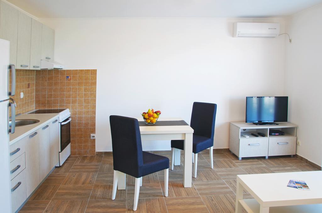 Apartmani Tivat Kaludjerovic Habitación foto