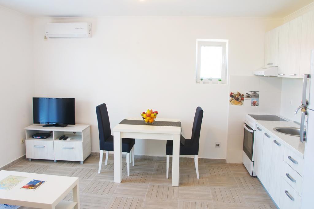 Apartmani Tivat Kaludjerovic Habitación foto